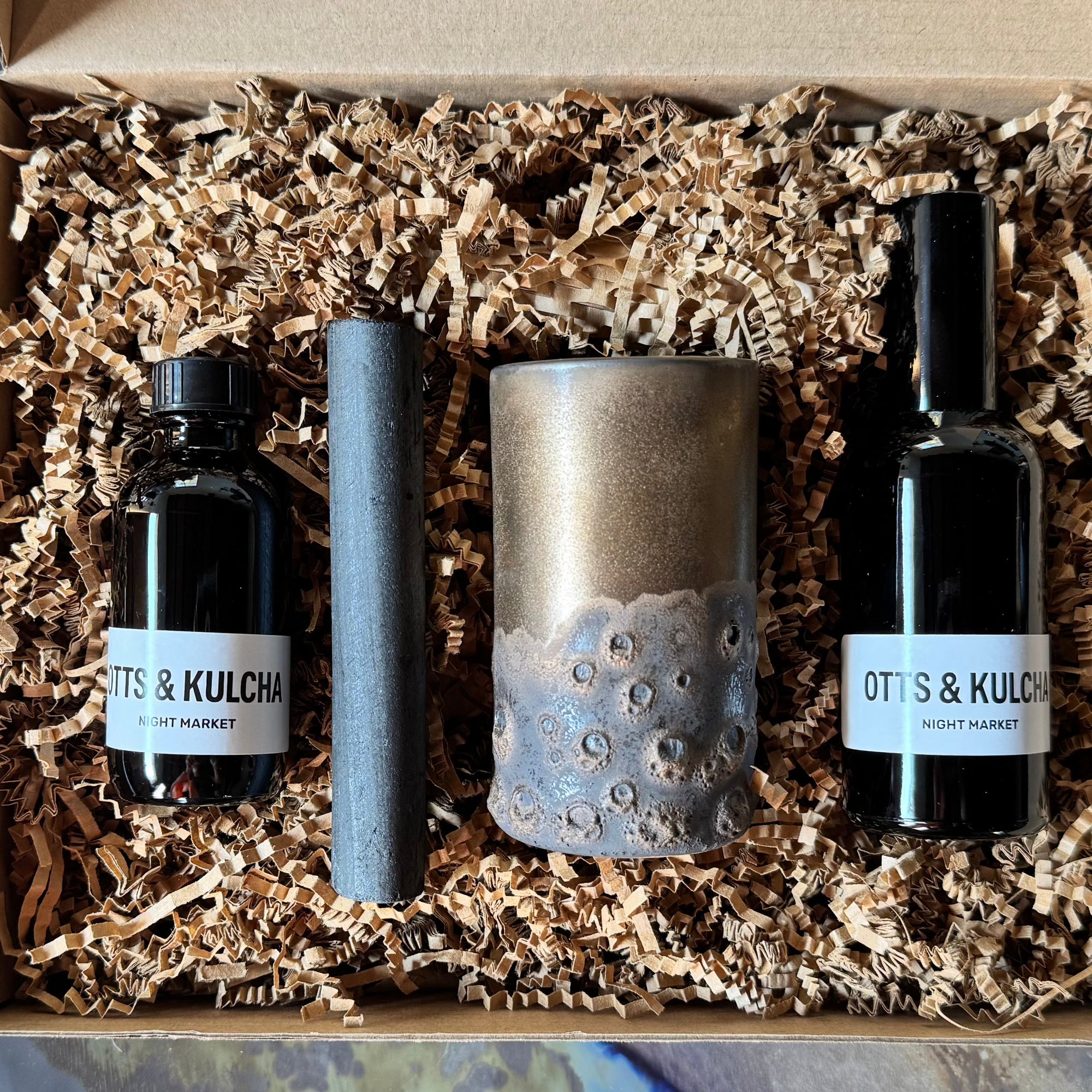 Diffusers vs. Candles: Why Summer Belongs to the Charcoal Wand