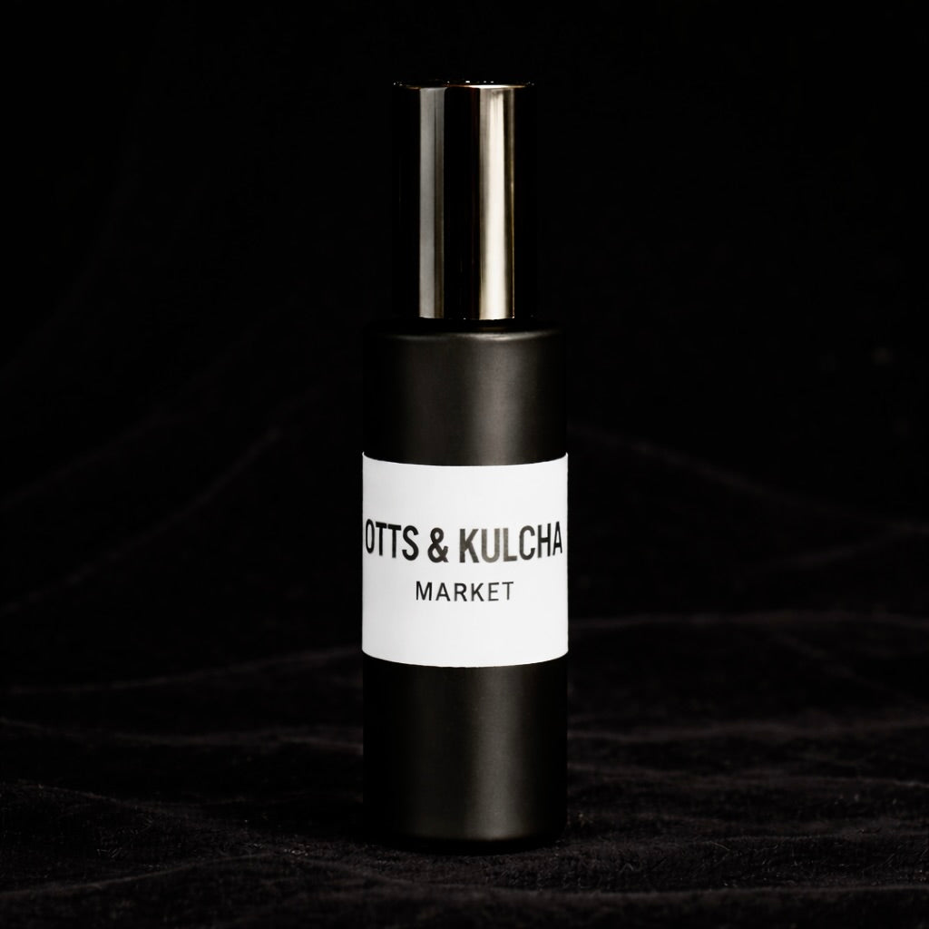 Presence Set — Eau de Parfum + Perfume Roller